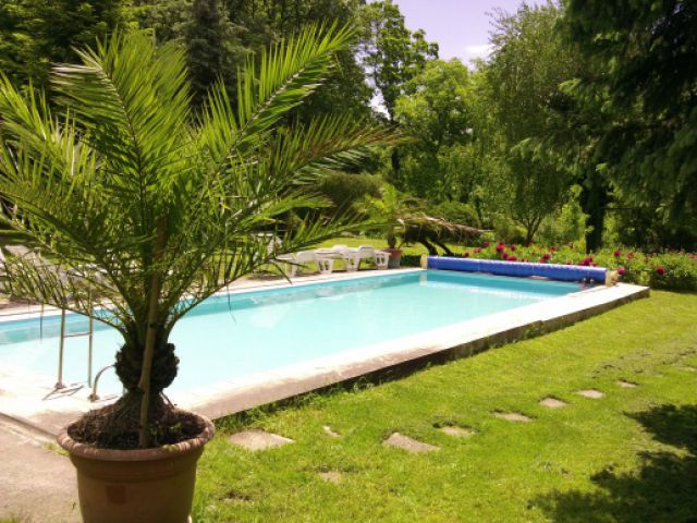 :  - Ferienhaus im Ort Balatonfüred mit Pool