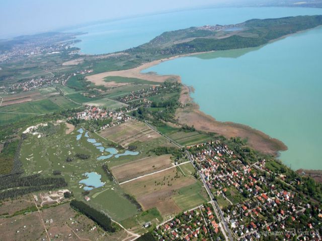 Plattensee-Reisen - Ungarn Ortschaften Informationen - Balatonudvari-Fövenyes nur ca. 10 km entfernt von der Halbinsel Tihany
