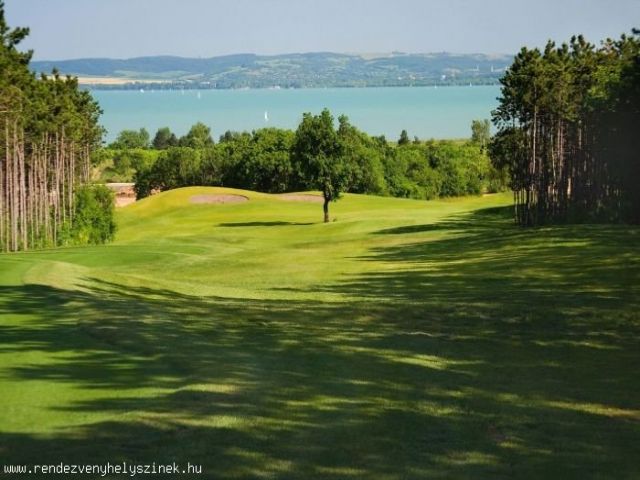 Balatonudvari: Exclusive Bungalowanlage bis 46 Personen, seenah, nah zum neuen Balaton Golfplatz! TIPP - Balaton Golfplatz nur 3 km entfernt